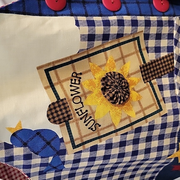 Sunflower Patchwork Vest.19 - Picture 3 of 6